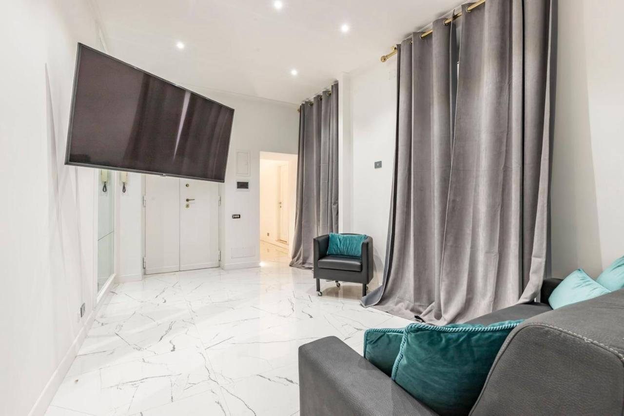 Trevi Luxury Apartment Jacuzzi Rome Extérieur photo