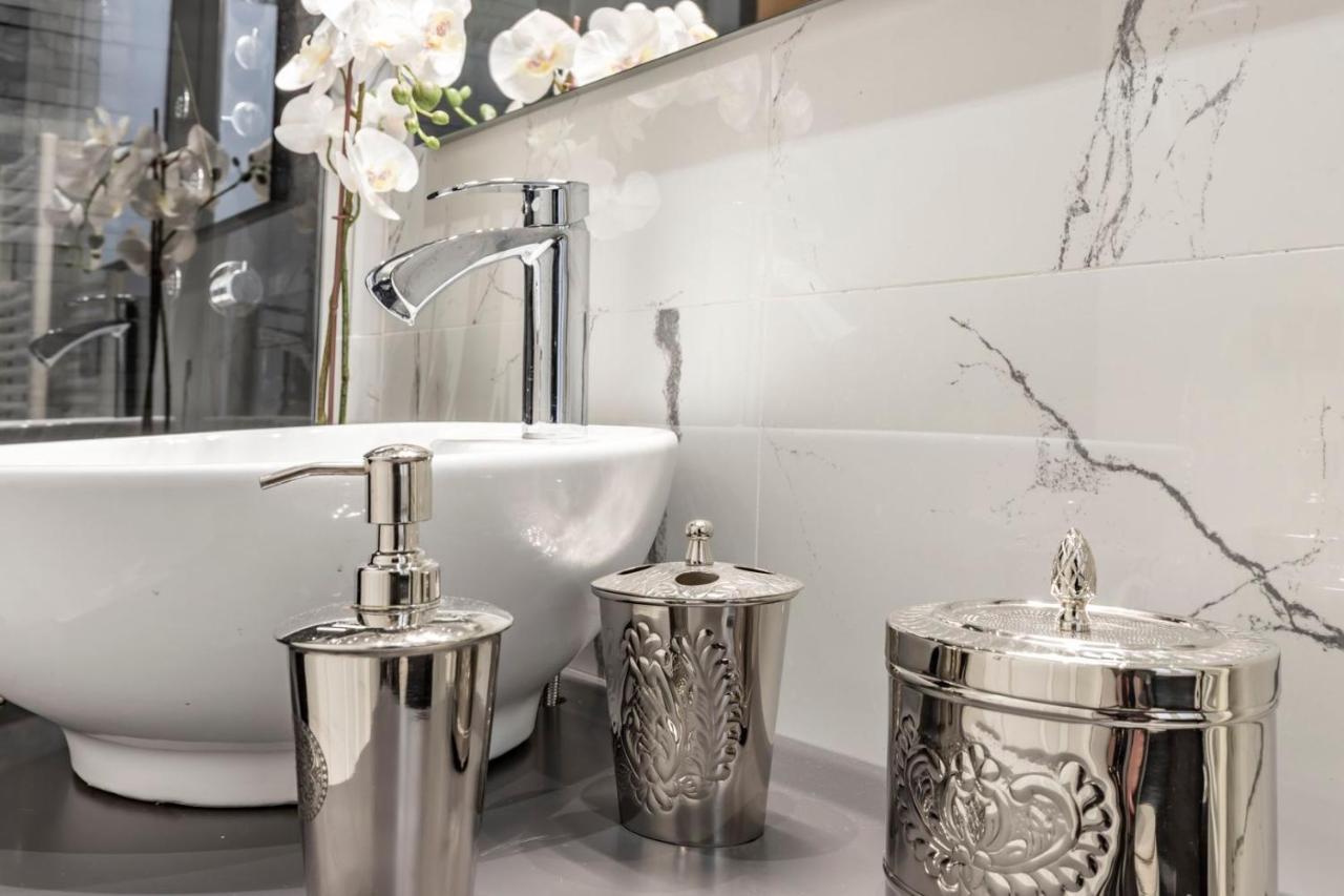Trevi Luxury Apartment Jacuzzi Rome Extérieur photo