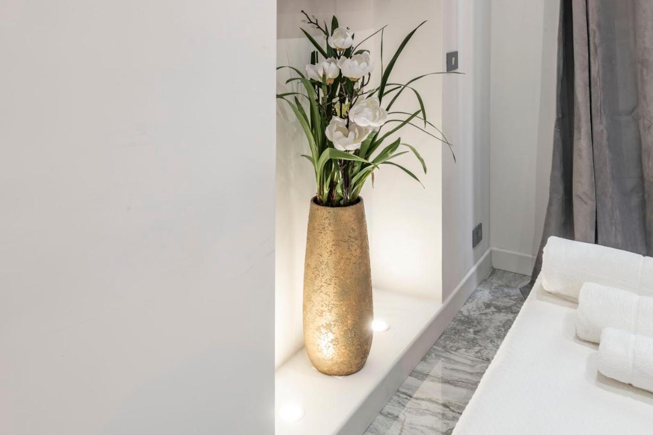 Trevi Luxury Apartment Jacuzzi Rome Extérieur photo