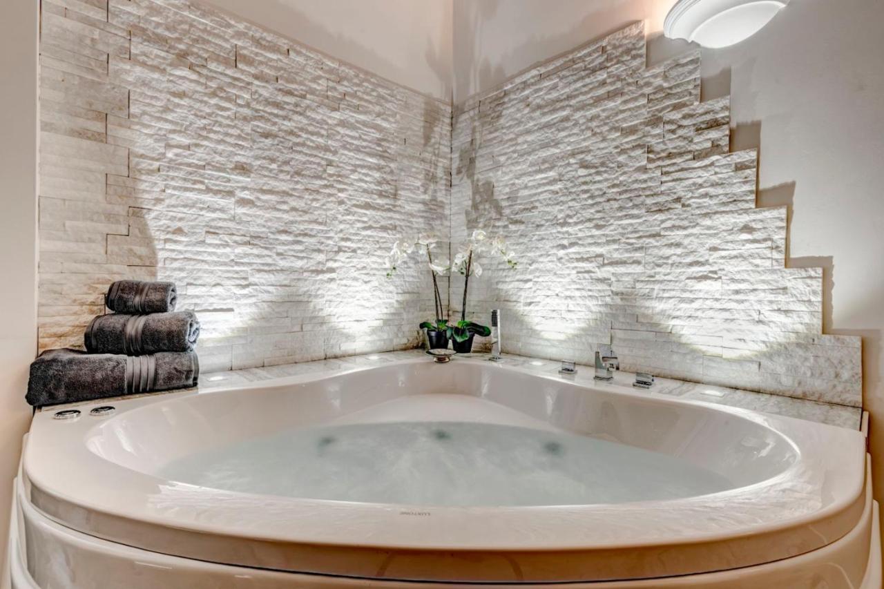 Trevi Luxury Apartment Jacuzzi Rome Extérieur photo